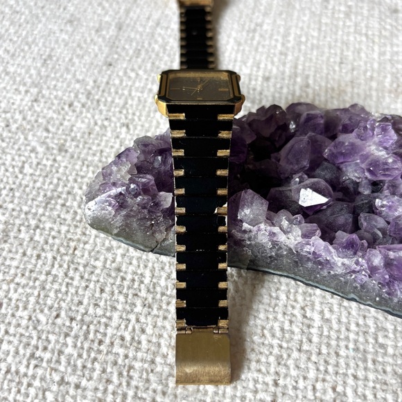 Seiko Black and Gold Octagon Watch - Picture 5 of 8